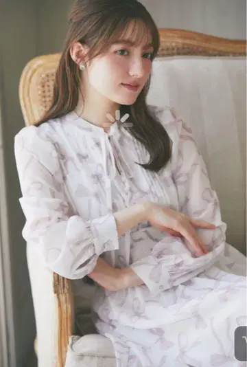 리본 프린트 허리 셔링 원피스