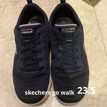 스케쳐스 GOwalk 네이비 스니커즈