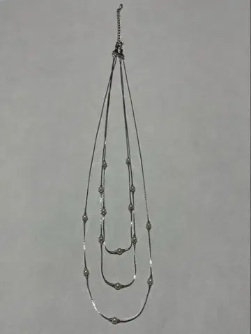 실버 컬러 3중 레이어드 목걸이