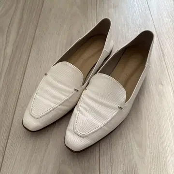 Le Talon 스퀘어 스티치 소프트 로퍼 23.5cm