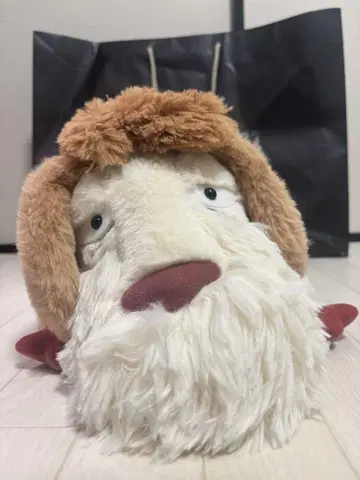 13명의 마녀단 힌 봉제 인형