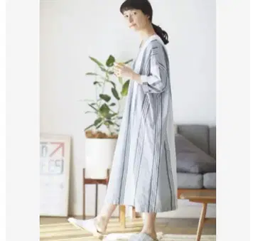 써니클라우드 여유로운 멀티 스트라이프 컬러 롱 원피스