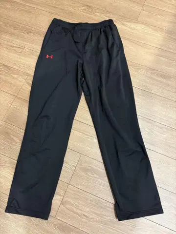 Under Armour 블랙 롱 바지 (남성용)