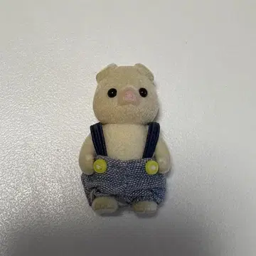 실바니안 패밀리 인형 본체 데님 오버롤 돼지