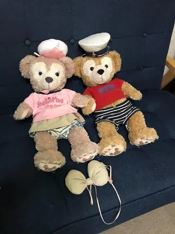 닷피와 셰리 메이 봉제 인형, 의상 리본 액세서리 해군 모자 포함