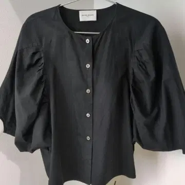 UNITED ARROWS 퍼프 슬리브 블랙 셔츠