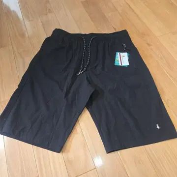 Hush Puppies 블랙 숏 팬츠