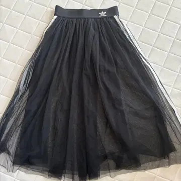 아디다스 플레어 스커트 블랙 S