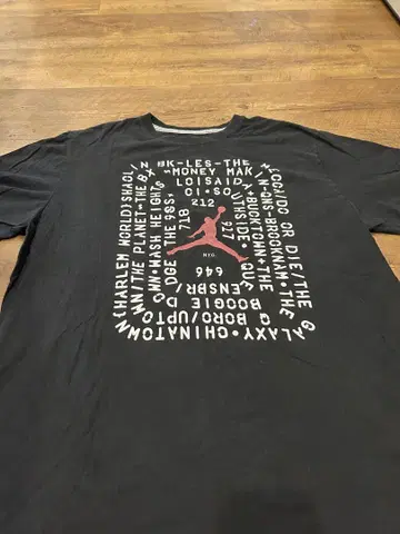 조던 레어 디자인. 미국 빈티지 의류 Jordan 티셔츠 블랙