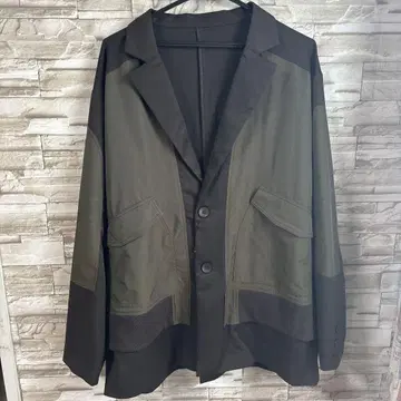 이종 소재 절개 카키 테일러드 자켓