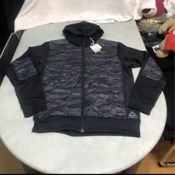 리복 윈드 브레이커 블랙 XO 카모플라주 카모플라주 새상품