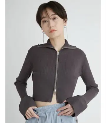emmi atelier 프론트 지퍼 가디건 그레이