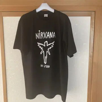 닐바나 인 유테로 티셔츠 NIRVANA 닐바나