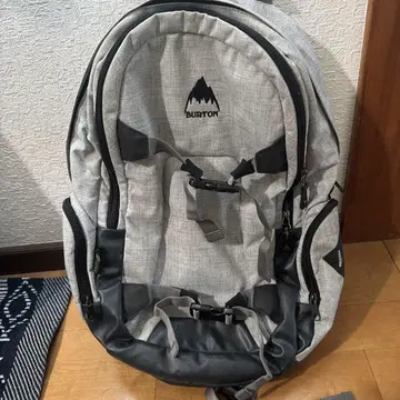 BURTON 그레이 백팩