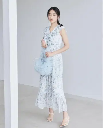 snidel Sustainable 플리츠 프릴 원피스