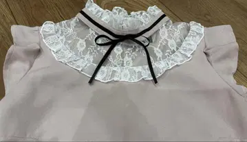 에블린 레이스 칼라 리본 포함 핑크 블라우스