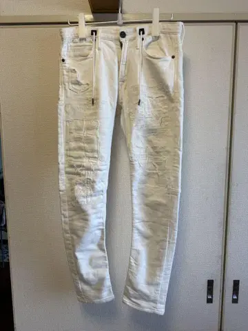 TAVERNITI SO JEANS Blackie 데미지 화이트 데님 29