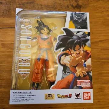 S.H.Figuarts 손오공 지구에서 자란 사이어인 피규아트