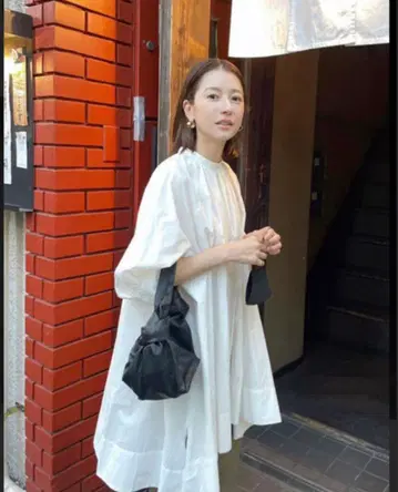 클레인 볼륨 가더 퍼프 소매 톱