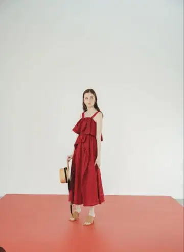 pinue 컷워크 레이스 원피스
