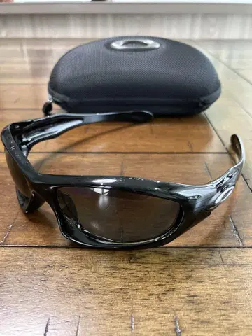 OAKLEY 오클리 MONSTER DOG 몬스터 도그 정품 케이스 포함