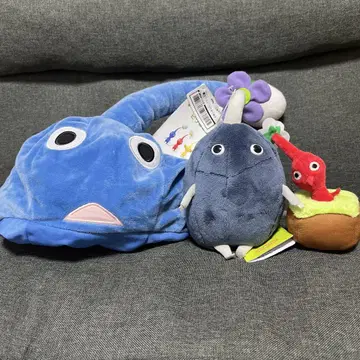 피크민 모자와 봉제 인형