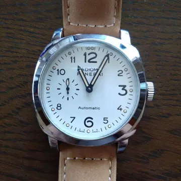 Radiomir 오토매틱 손목시계 화이트 다이얼 45mm 무제조사 제품