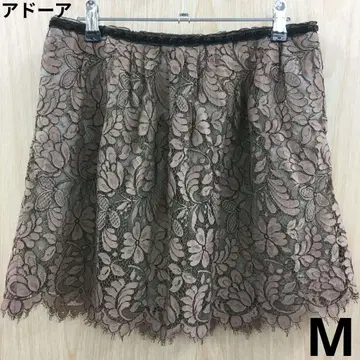 어도어 꽃무늬 레이스 플레어 스커트 F0618A18