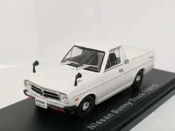일본산 명차 1/43 닛산 써니 트랙 1971