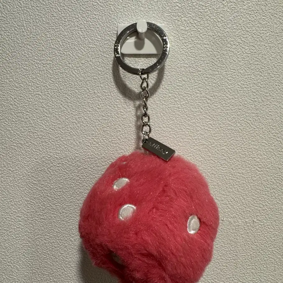 STUSSY | 스투시 Stussy Fuzzy Dice Key Ring Pink #스투시