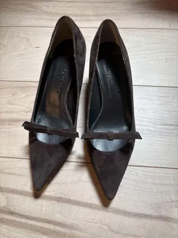 TOCCA 다크 브라운 스틸레토 펌프스 37cm