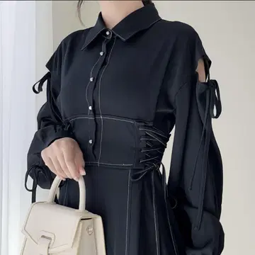 mily bilet 어깨가 파인 리본 스티치 배색 원피스 네이비 S