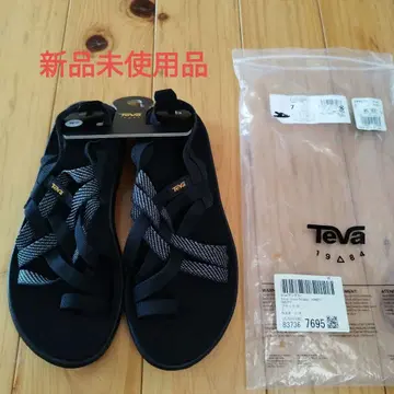 Teva Voya Strappy 블랙 샌들 7인치 24cm