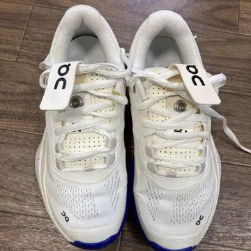 온 테니스화 22.5