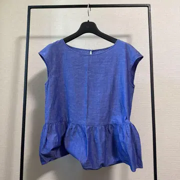 B&Y 파랑 페플럼 슬리브리스 상의 united arrows