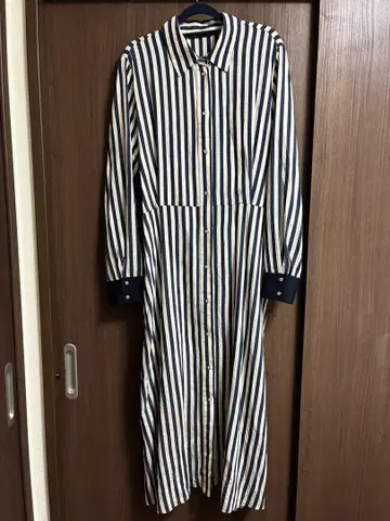 자라 스트라이프 패턴 긴팔 셔츠 원피스