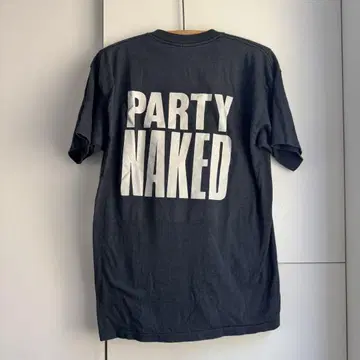 PARTY NAKED 티셔츠 다크 그레이