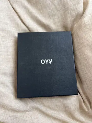 QY 로고 참 목걸이 실버