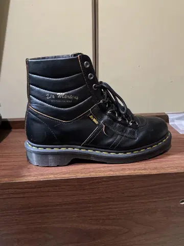닥터 마틴 Dr.Martins 부츠