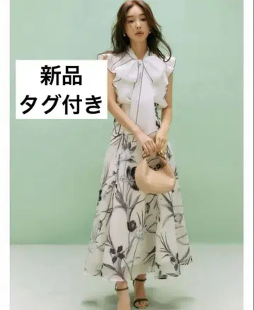 새상품 썸머 플라워 스커트 꽃무늬 플레어 레이스업 모노톤
