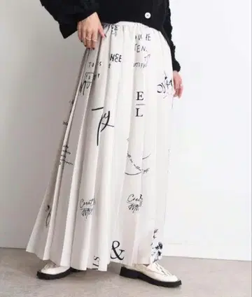 Eimee Law 텍스트 프린트 플리츠 스커트