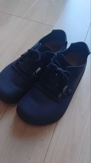 버켄스탁 몬타나 블랙 가죽 27cm