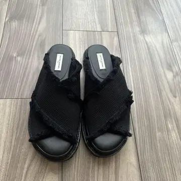 유나이티드 애로우즈 프린지 샌들
