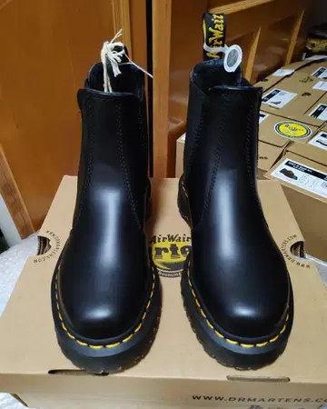 특가 Dr.Martens 블랙 사이드 고어 부츠 가죽 24cm