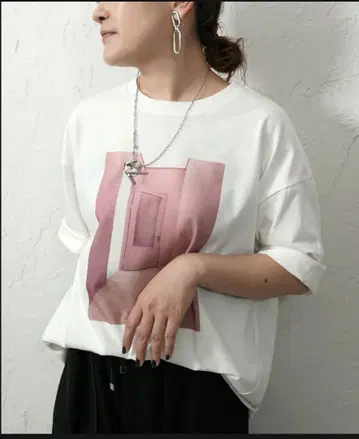 CLOCHE 컬러 사진 티셔츠 크로셰