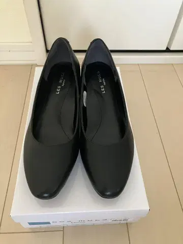 블랙 펌프스 낮은 힐