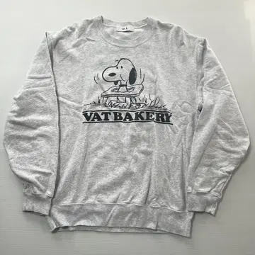 V.A peanuts sweat L 사이즈