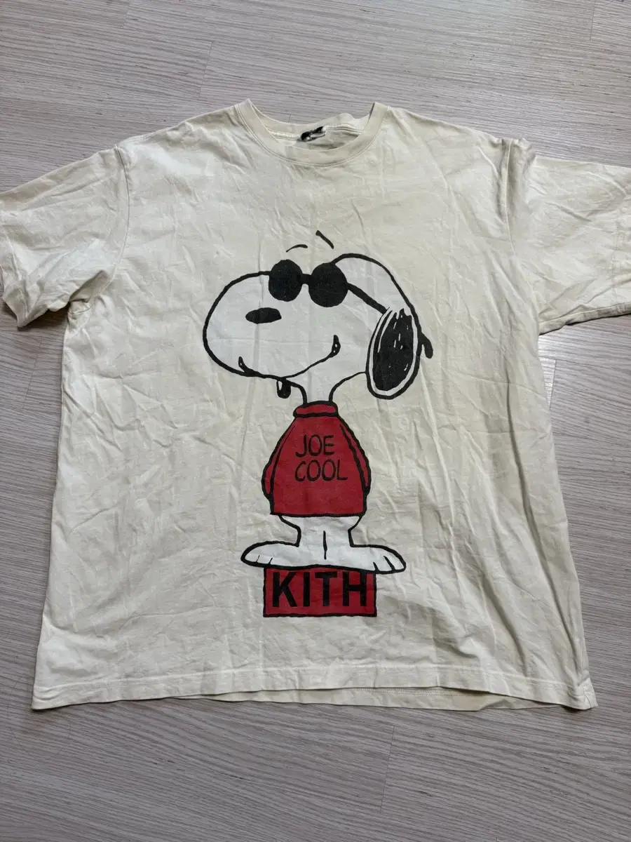 kith 스누피 XXL 반팔 티셔츠