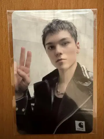 SEVENTEEN HAPPY BURSTDAY 한국 라키드로 버논