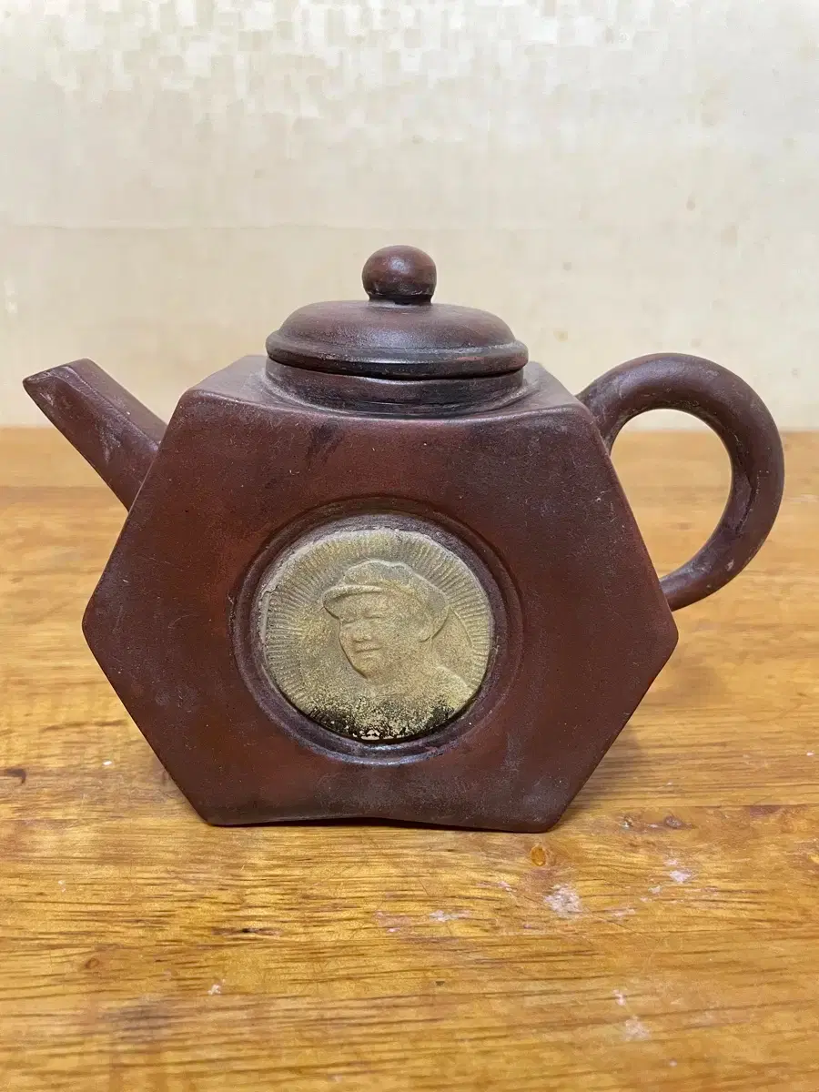 13 collectible Chinese 1960s handmade Zisha pot